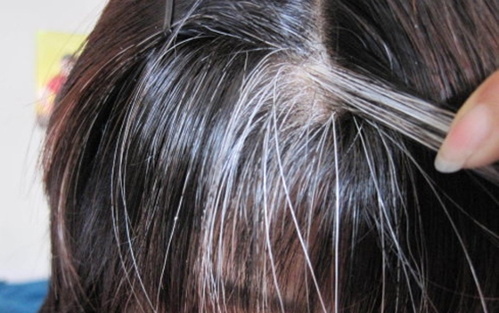 終於可以擺脫染髮劑了！中醫教的這些方法，不只能保持頭髮烏溜溜，白髮很快都能黑回來了～