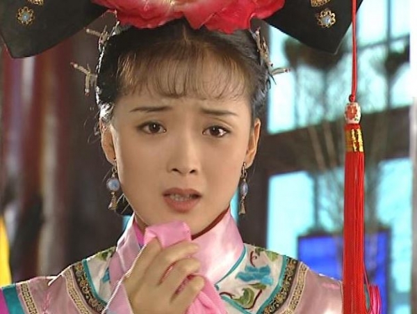 《還珠》晴格格清純纖瘦！17年後腫成這樣...