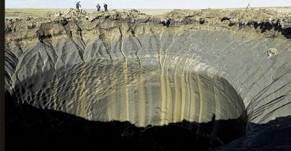 美國太空總署 NASA拍到北極有超級巨大的洞！原來地球中空理論是真的！